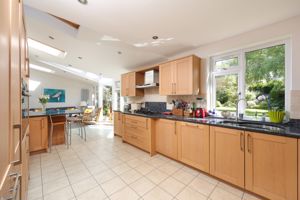 Kitchen- click for photo gallery